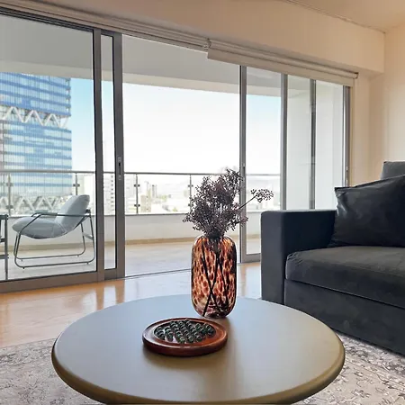 In - Spacious Balcony * ニコシア