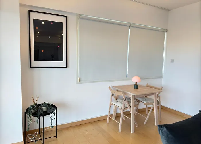 In - Spacious Balcony Apartmán *