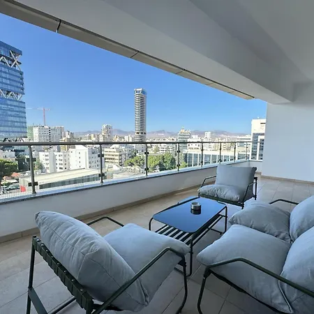 In - Spacious Balcony Apartment Nikosia
