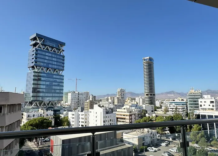 In - Spacious Balcony Appartement