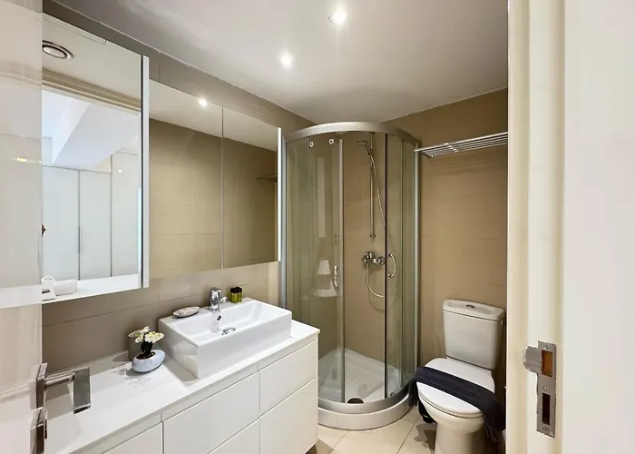 Appartement In - Spacious Balcony